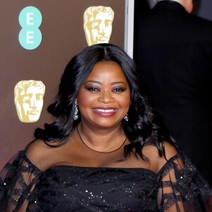 Famosas esbanjam glamour no red carpert do British Academy Film Awards, o BAFTA, realizado no salão de espetáculos Royal Albert Hall, em Londres, na noite deste domingo, 18 de fevereiro de 2018