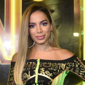 Anitta viajou a trabalho sem o marido, Thiago Magalhães. 'Reunião até quarta-feira', explicou o empresário