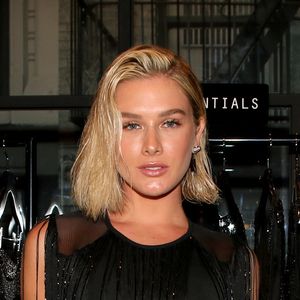 Fiorella Mattheis esteve no lançamento da coleção de inverno de uma grife, na tarde desta terça-feria, 20 de fevereiro de 2018