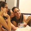 Bruna Linzmeyer beijou a namorada, Priscila Visman trocam, em barzinho da Gávea, Zona Sul do Rio de Janeiro, nesta terça-feira, 20 de fevereiro de 2018