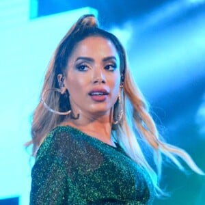 Anitta contou porque decidiu expor a relação com Thiago Magalhães: 'Para o povo aquietar'