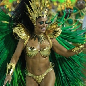 Juliana Paes foi rainha de bateria da Grande Rio neste ano