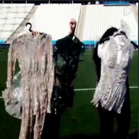 Jennifer Lopez mostra roupas para usar na abertura da Copa: 'Tentando decidir'