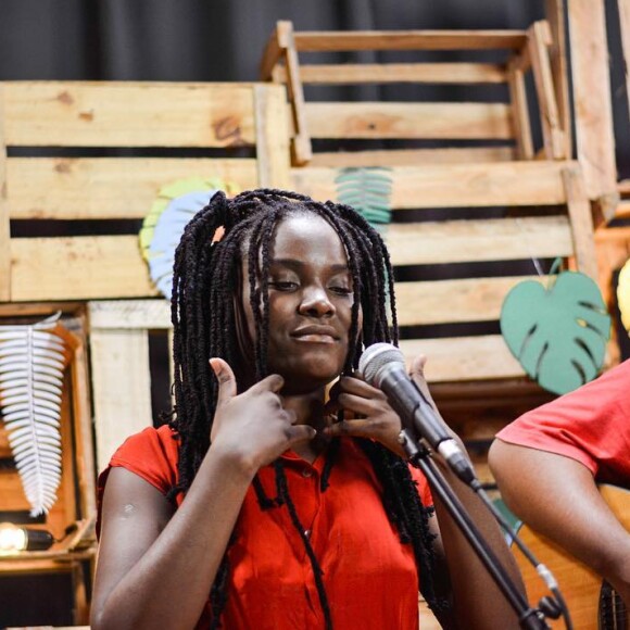 Luellem de Castro além de atriz também e cantora e será uma das vocalistas da banda da escola Sapiência