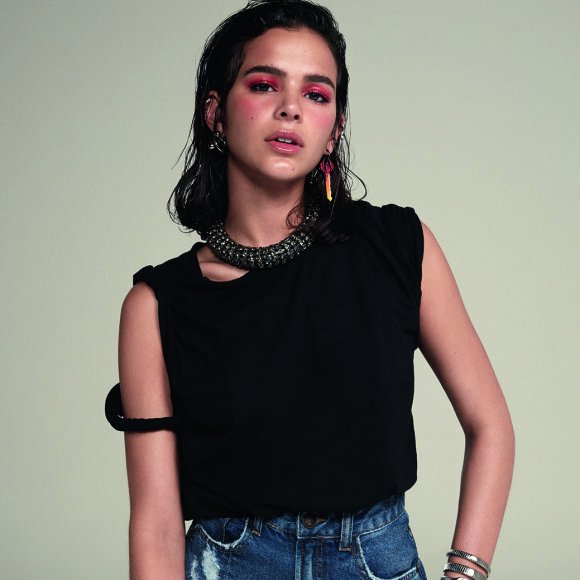 'Tinha a necessidade de responder, de me defender. Quanto mais eu tinha esse ímpeto de lutar, mais exposta eu ficava, e isso pode ser desesperador quando você é mais nova', lembrou Bruna Marquezine