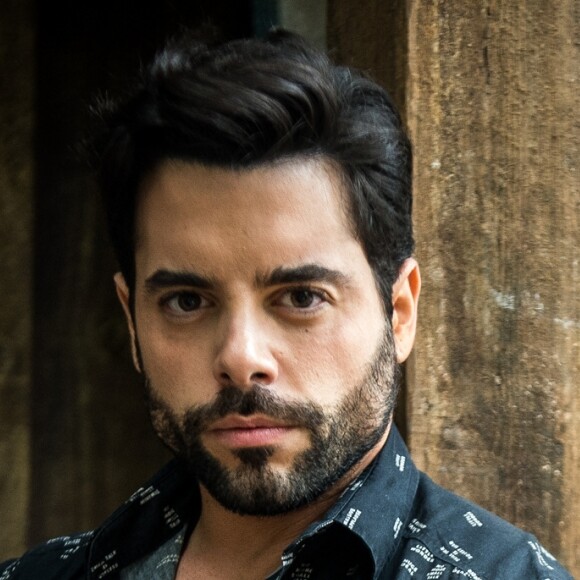 Amaro (Pedro Carvalho) procura médico após perder a visão, na novela 'O Outro Lado do Paraíso': 'Quando volto a enxergar?'. Quem antecipa é o colunista de TV Daniel Castro, neste sábado, 24 de fevereiro de 2018