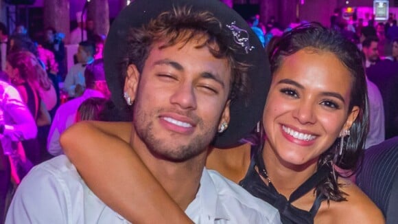 Neymar e Bruna Marquezine trocam declarações de amor: 'Te amo mais'