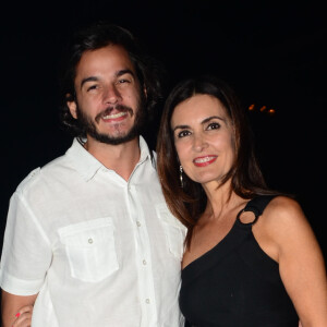Fátima Bernardes e o namorado, Túlio Gadêlha, viajaram a São Paulo para curtirem show da banda Orishas