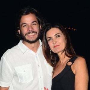 Fátima Bernardes e o namorado, Túlio Gadêlha, curtiram juntos show da banda cubana Orishas, em São Paulo, na madrugada deste domingo, 25 de fevereiro de 2018