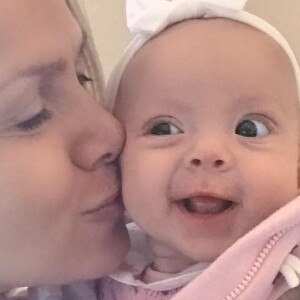 Eliana enfrentou gravidez de risco para dar à luz Manuela