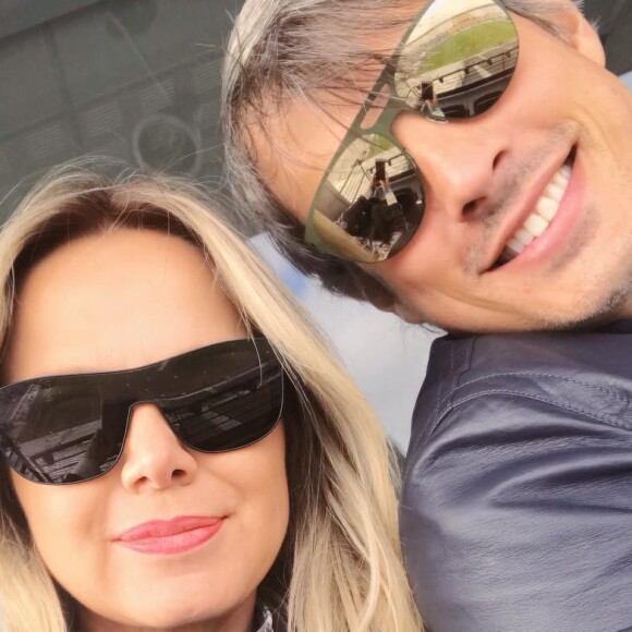 Eliana e Adriano Ricco pretendem oficializar a união ainda neste semestre