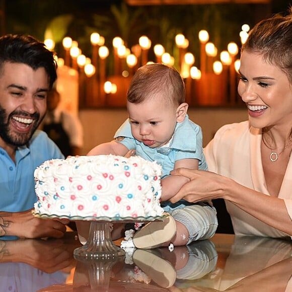 Gusttavo Lima e Andressa Suita estão esperando o segundo filho, mas ainda não decidiram o nome do menino: 'Francisco, Samuel ou Miguel'