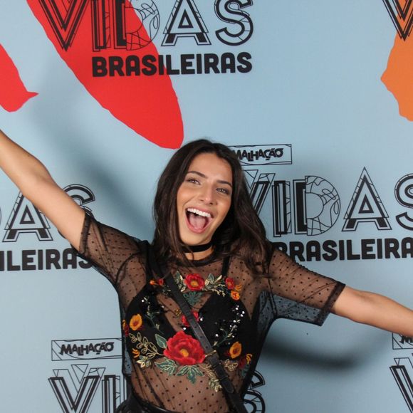 Rayssa Bratillieri definiu Pérola, sua personagem na novela 'Malhação: Vidas Brasileiras': 'Pérola é uma menina que está vivendo um momento muito difícil. Ela tem um padrão de vida muito alto, só que com a prisão do pai, preso pela Operação Lava Jato, o mundo desaba'