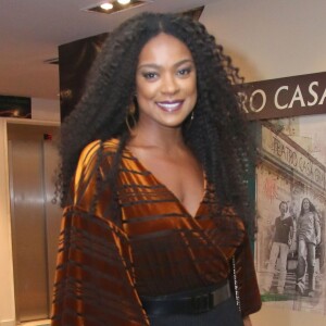 'Eu olho e reforço que não é legal. Moreninha é de morrer. Não é morena, é negra. É uma delícia ouvir', afirmou Cris Vianna