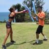 Mariana Goldfarb treina três vezes por semana por o personal trainer Pimenta
