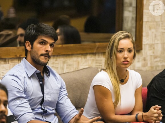 Lucas, do 'Big Brother Brasil 18', está cada vez mais envolvido com Jéssica