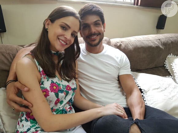 Lucas, do 'Big Brother Brasil 18', possui uma noiva fora do reality show