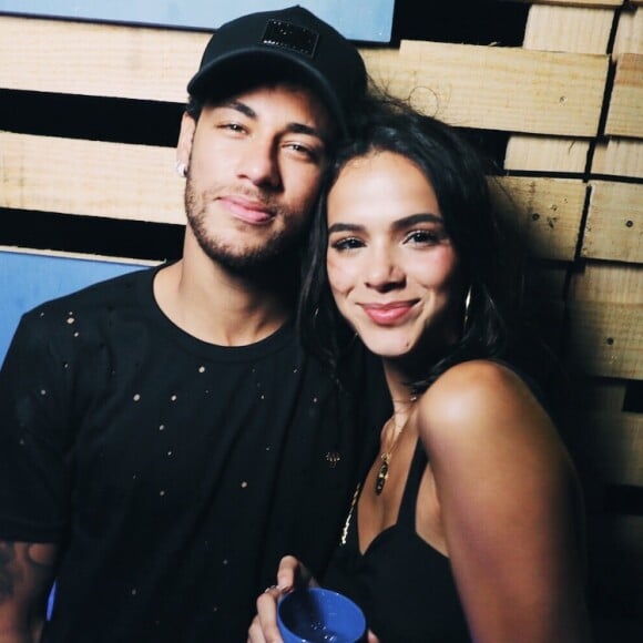 Bruna Marquezine e Neymar anunciaram a volta do namoro no início de 2018