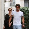 Alexandre Pato viaja para Milão com a namorada, Sophia Mattar. O casal foi flagrado de mãos dadas em 12 de junho de 2014