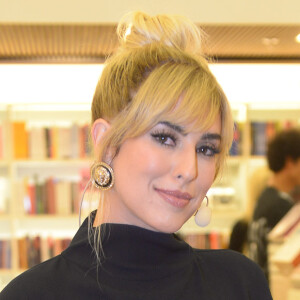 'Ninguém é obrigado a concordar comigo. O importante é que eu esteja satisfeita. Mas foi uma bobagem da minha parte, um grande erro responder às mensagens de uma minoria, porque isso virou assunto', lamentou Fernanda Paes Leme