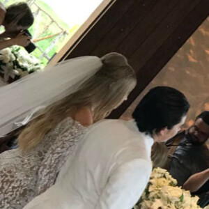 Vestido de casamento de Luísa Sonza demorou dois meses para ficar pronto