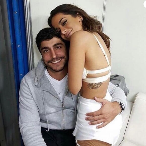 Anitta está curtindo viagem ao Havaí com o marido, Thiago Magalhães