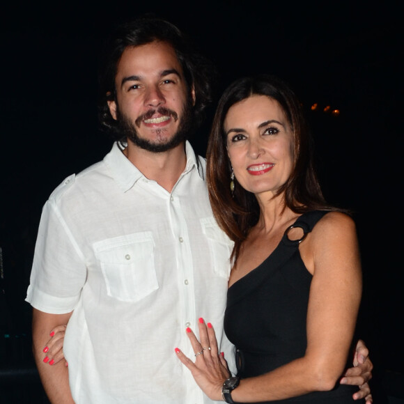 'O mesmo sorriso. Um amor crescente', escreveu Fátima Bernardes na legenda da foto