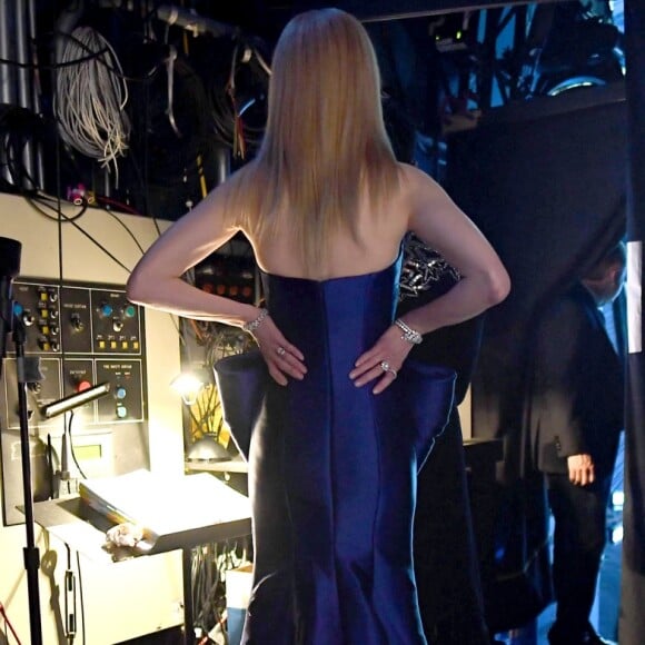 Veja foto do look usado por Nicole Kidman no 90ª edição do Oscar, realizado em Hollywood, California, neste domingo, 4 de março de 2018