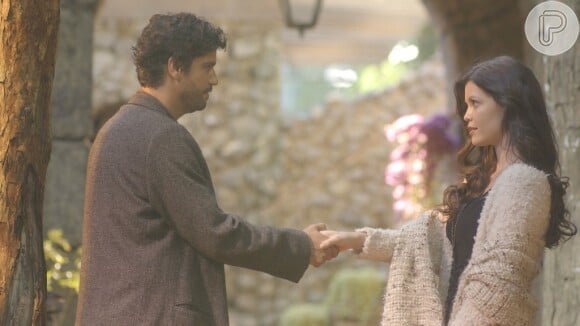 Durante o sumiço de Vicente (Bruno Ferrari), Inácio (Bruno Cabrebizo) pede nova chance à Maria Vitória (Vitória Strada),na reta final da novela 'Tempo de Amar'