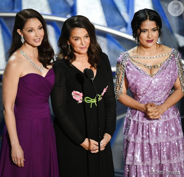 Ashley Judd, Salma Hayek e Annabella Sciorr subiram ao palco para momento dedicado ao Time's Up na 90ª cerimônia de entrega do Oscar neste domingo, 4 de março de 2017
