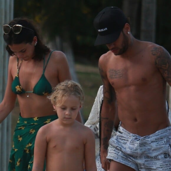 Davi Lucca também tem boa relaçaõ com Bruna Marquezine, namorada do seu pai, Neymar