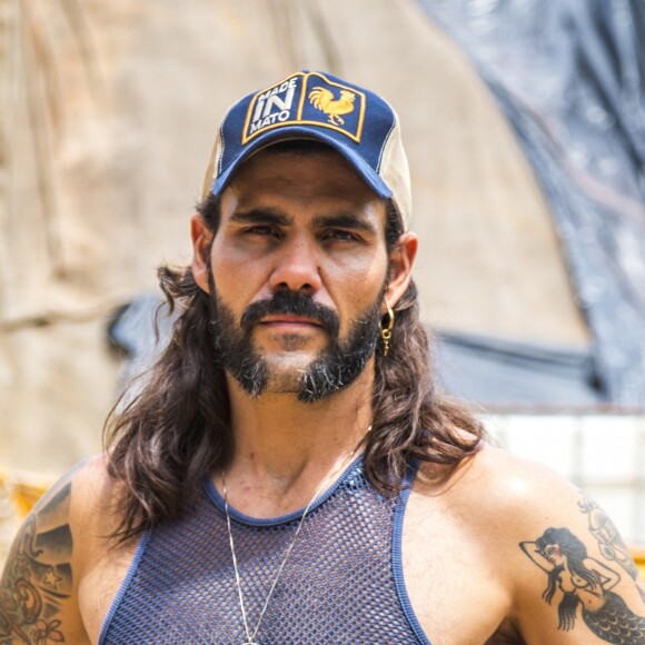 Mariano (Juliano Cazarré) é a nova vítima de Sophia (Marieta Severo) na novela 'O Outro Lado do Paraíso'