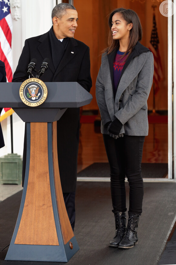 Malia Obama, filha de Barack Obama,  conseguiu o seu primeiro emprego