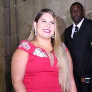 Marília Mendonça prestigiou o casamento do sertanejo Matheus com a modelo Paula Aires