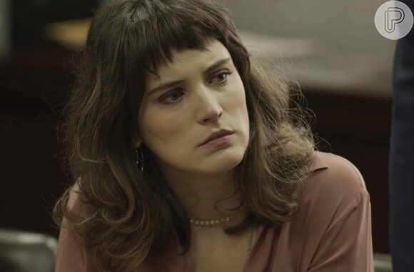 Clara (Bianca Bin) se espanta com proposta de Jô (Bárbara Paz). 'Está me pedindo para abandonar o homem que eu amo?', questiona ela na novela 'O Outro Lado do Paraíso'