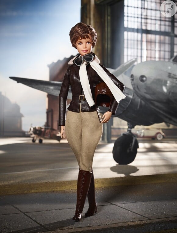 Amelia Earhart foi uma das três mulheres escolhidas pela Mattel para virar boneca