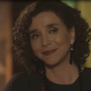 Celeste (Marisa Orth) também parabeniza Inácio (Bruno Cabrerizo), no penúltimo capítulo da novela 'Tempo de Amar': 'Fiquei muito feliz'