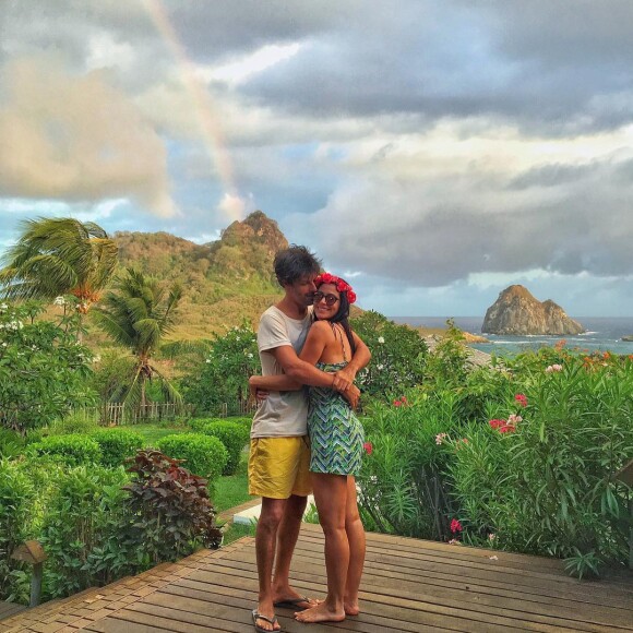 Nina é fruto do relacionamento de Carol Castro com o músico Felipe Prazeres