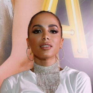 Anitta foi eleita a Social Star na premiação iHeartRadio Music Awards neste domingo, 11 de março de 2018