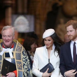 Meghan Markle entram na Abadia de Westminster na companhia de reverendo