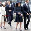 Meghan Markle e Kate Middleton usaram sapatos idênticos em evento da família real