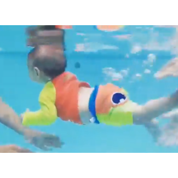 Filho de Sheron Menezzes pratica natação no Centro Integrado Bella, na Zona Sul do Rio de Janeiro