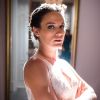 'O Outro Lado do Paraíso': Clara (Bianca Bin) escolheu um vestido com transparências e sem mangas para o casamento