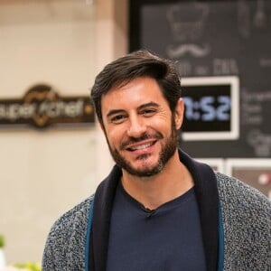 Ricardo Tozzi fala da sua concepção do seu personagem na novela 'Orgulho e Preconceito': 'O principal desafio é encarnar as suas atitudes. Ele é um cara que explora os funcionários e isso é tão ruim. É tão contra os meus princípios, que ao mesmo tempo que é um desafio, também é uma delícia fazer alguém tão diferente de mim'