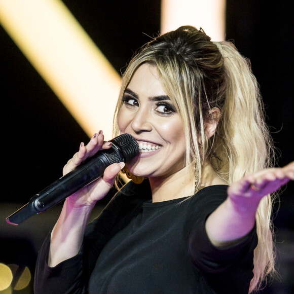 Naiara Azevedo é adepta de exercícios para manter a boa forma