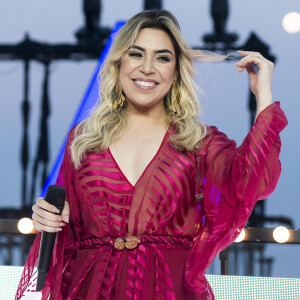 'Eu quis aproveitar a tendência de cabelos médios e curtos para assumir o cumprimento natural dos meus', contou Naiara Azevedo