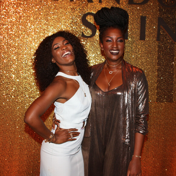 Erika Januza prestigia lançamento de coleção de joias Pandora e show da cantora Iza, em São Paulo, na noite desta quarta-feira, 14 de março de 2018