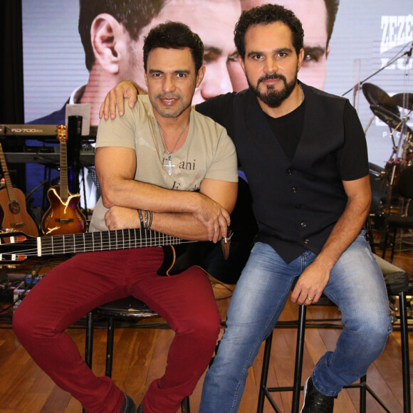 Zezé Di Camargo e Luciano lançam aplicativo voltado aos seus fãs, em São Paulo, no estúdio Mosh, na noite desta quarta-feira, 14 de março de 2018