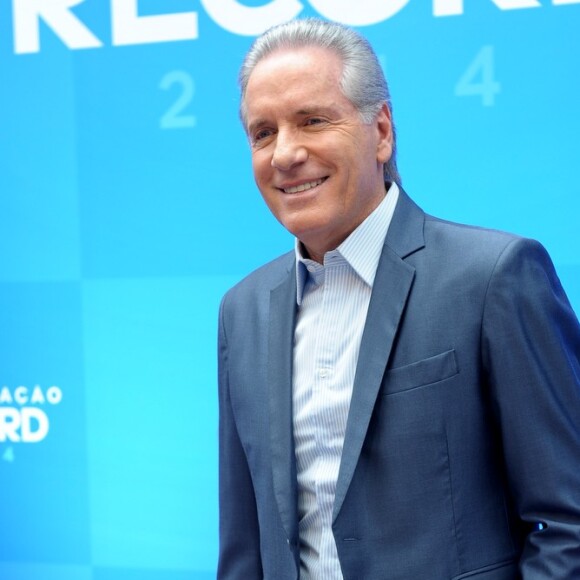 Roberto Justus tem seu contrato com a Record assinado em julho