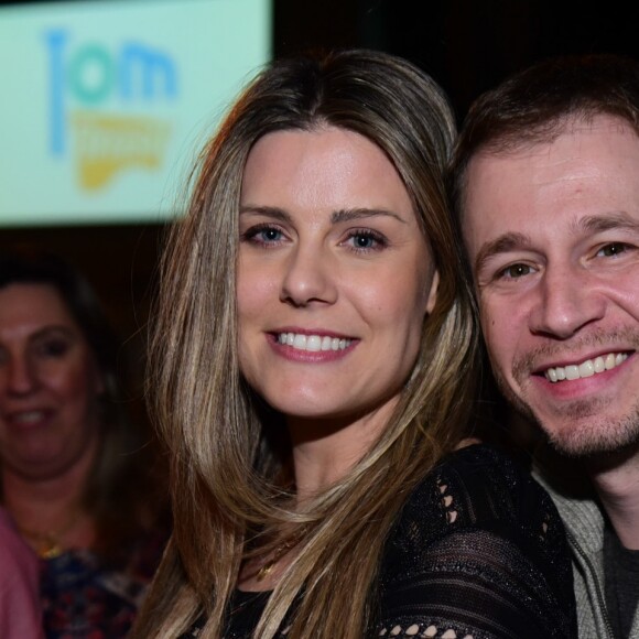 Daiana Garbin contou ainda que Tiago Leifert fez questão de ir sozinho ao casamento de Serginho Groisman